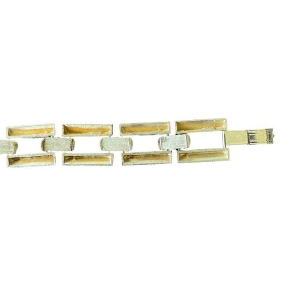 Vintage Goldtone Link Bracelet - Picture 7 of 8